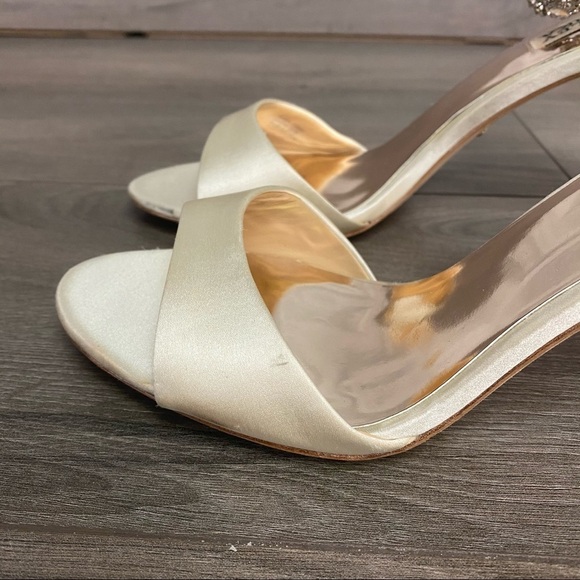 Badgley Mischka | Sindy Ivory Satin Crystal Sandal - Picture 10 of 14